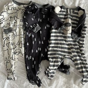 Gender neutral preemie pajamas